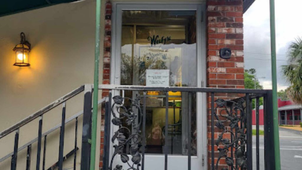 Wolfy's Restaurant
